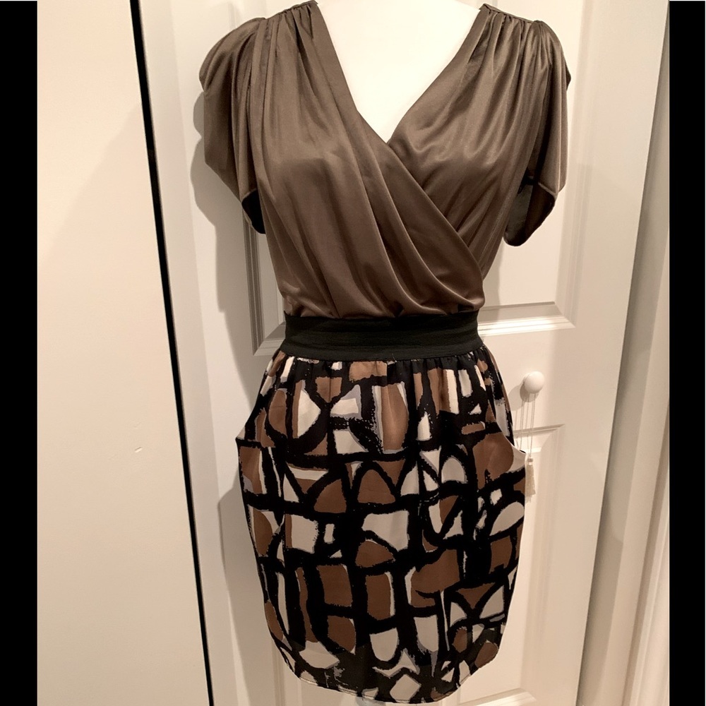2/10 Lush Geometric paper bag waist Skirt Sz:M